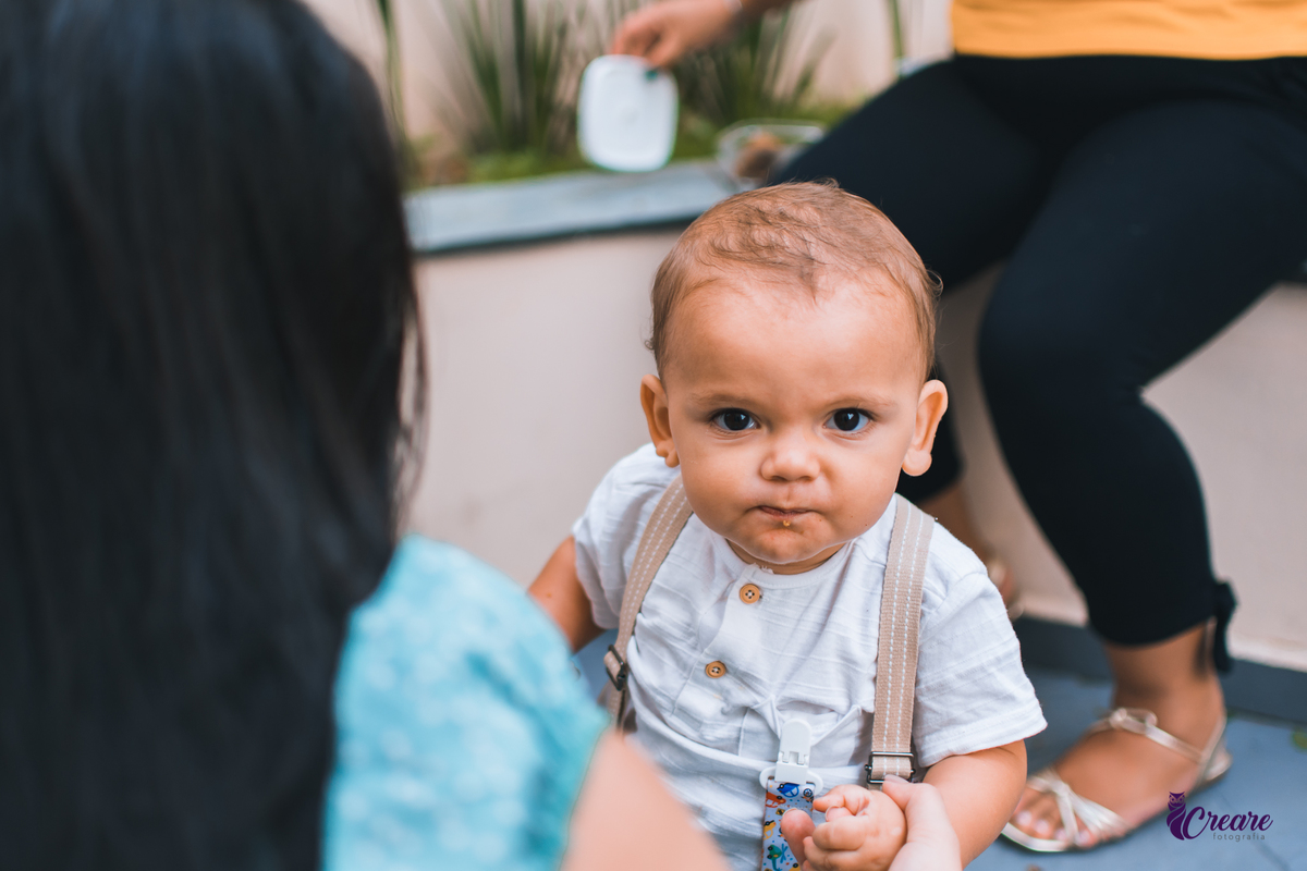 aniversário infantil de um ano, com decoração de espaço, astronauta. Fotógrafo Santo André. 