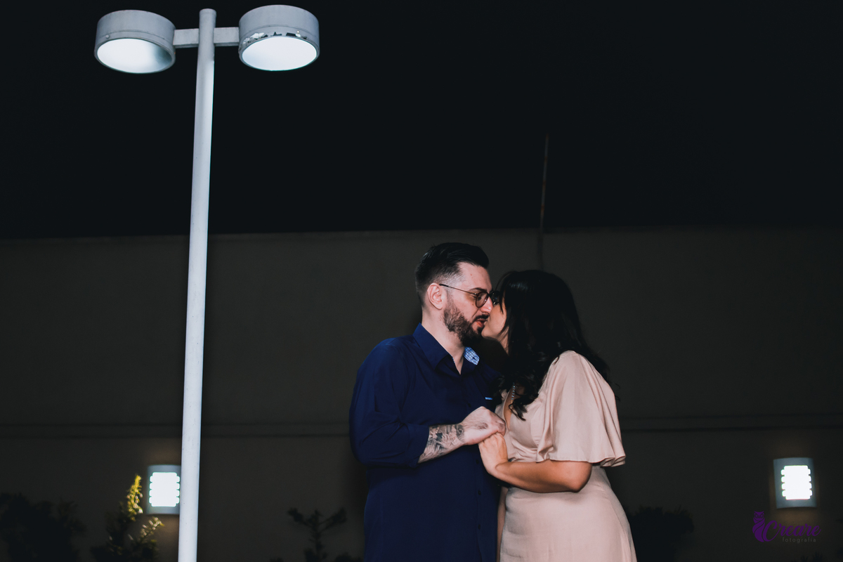 Fotografia de noivado, realizado na cidade de Santo André, ABC Paulista. Fotógrafo Santo André, Buffet Santo André. 
