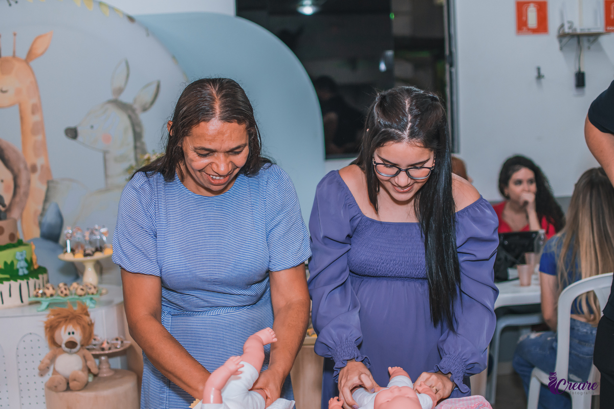 Fotografia de chá de bebê realizado na cidade de Mauá, ABC Paulista. Fotógrafo Mauá, Buffet Mauá. Gestante.