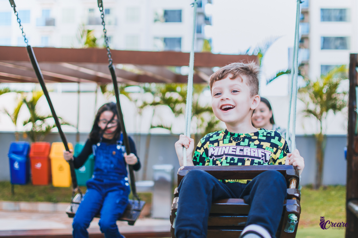 Aniversário infantil, fotografia de aniverseario com decoração de minecraft. Buffet infantil em Santo André. Festa infantil.