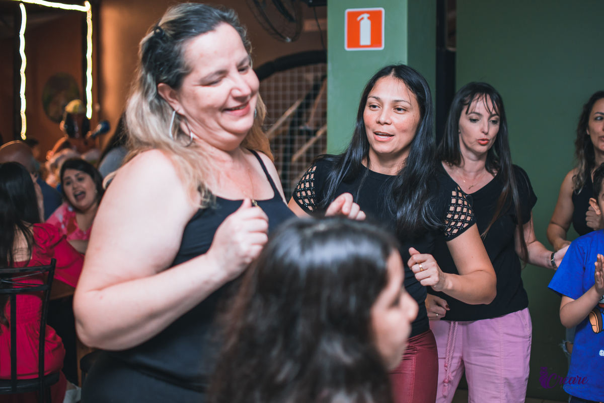 Fotografia de aniversário infantil com o tema Super Mario Bros, aniversário realizado no Villa Safari Buffet. Fotógrafo em Santo André.