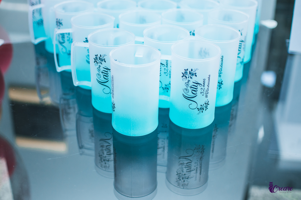 Fotografia de aniversário feminino, realizado no Terraço Cimal, localizado na casa verde. Festa com grupo de pagode Nossa Amizade.