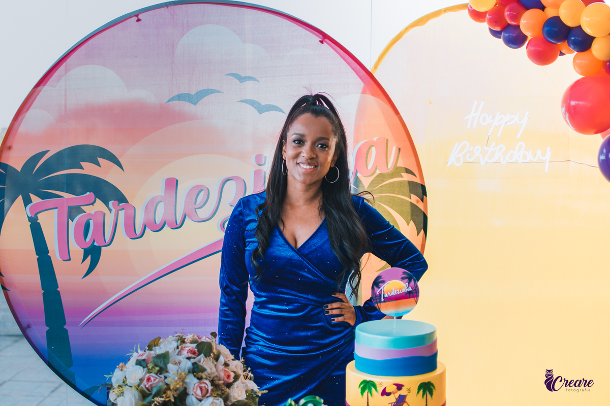 Fotografia de aniversário feminino, realizado no Terraço Cimal, localizado na casa verde. Festa com grupo de pagode Nossa Amizade.
