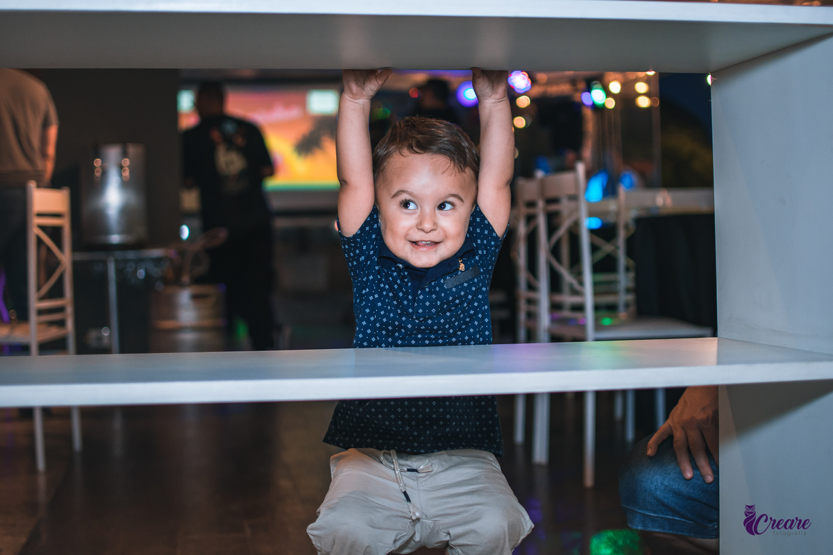 Fotografia de aniversário feminino, realizado no Terraço Cimal, localizado na casa verde. Festa com grupo de pagode Nossa Amizade.