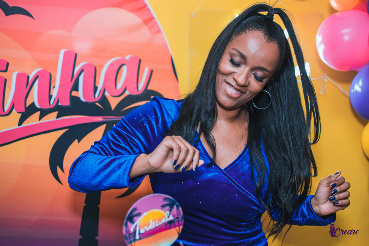Fotografia de aniversário feminino, realizado no Terraço Cimal, localizado na casa verde. Festa com grupo de pagode Nossa Amizade.