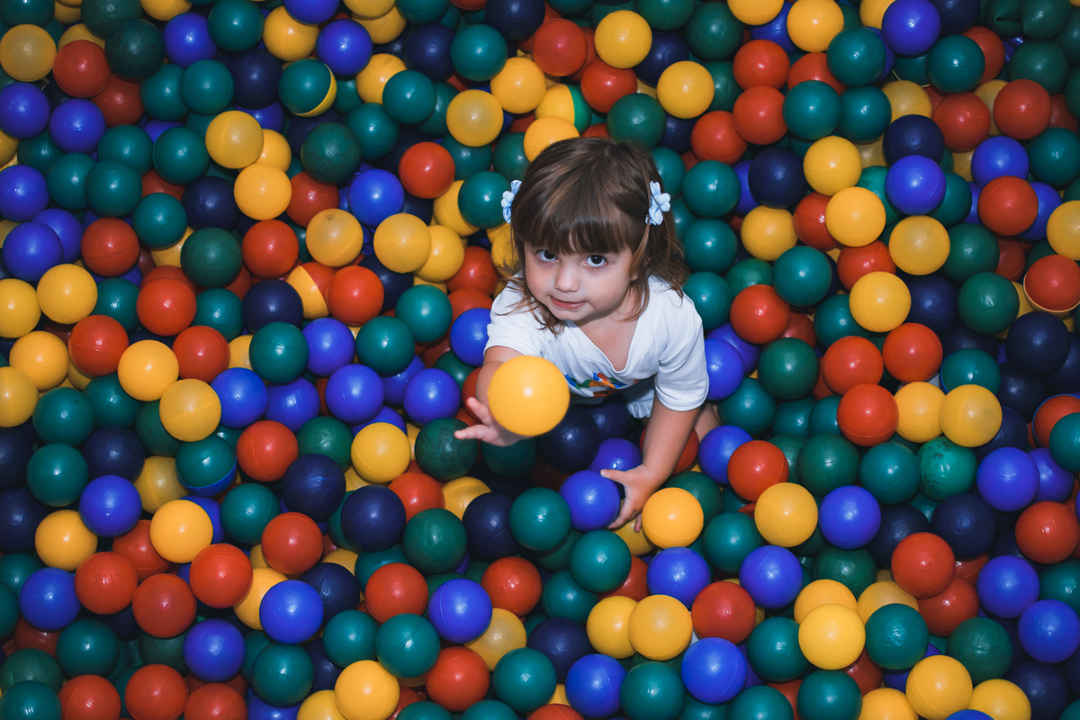 Aniversário infantil, tema Hey Duggee. Buffet planeta Rizzo, fotógrafo Santo André. Festa de 2 anos de menina.
