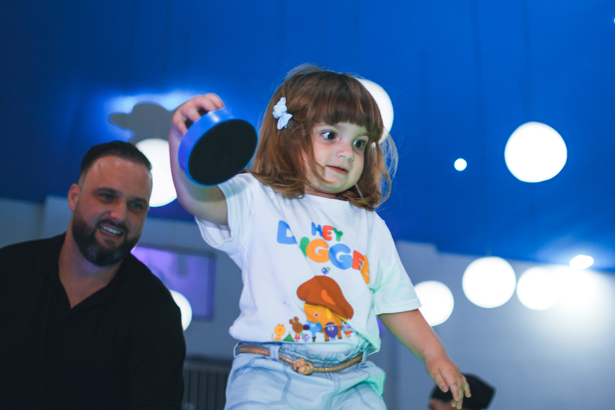 Aniversário infantil, tema Hey Duggee. Buffet planeta Rizzo, fotógrafo Santo André. Festa de 2 anos de menina.