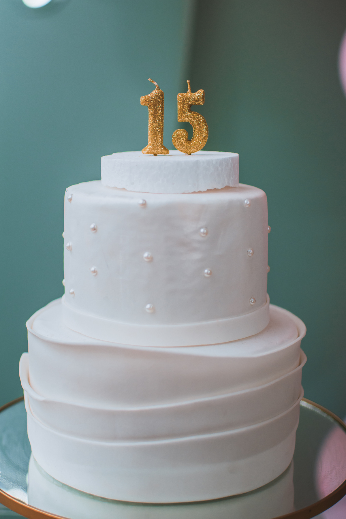 Aniversário de 15 anos na piscina, festa, evento. Fotografia de aniversário debutante na chácara. Fotógrafo Santo André.