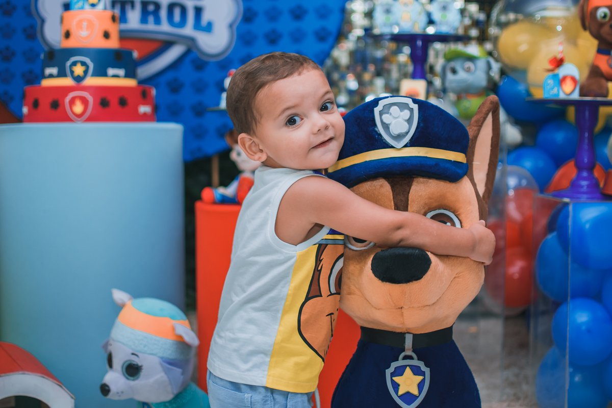 Aniversário de menino com tema patrulha canina, festa realizada no buffet infantil Terra do Nunca, localizado em Santo André. ABC Paulista. Fotógrafo Santo André.