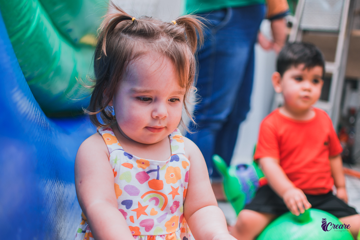Aniversário infantil de um aninho com decoração tema minnie. Fotógrafo infantil em Mauá, ABC Paulista. Festa de menina, aniversário de 1 ano, festa de um ano, festa infantil. Fotógrafo Santo André, fotógrafo Mauá.