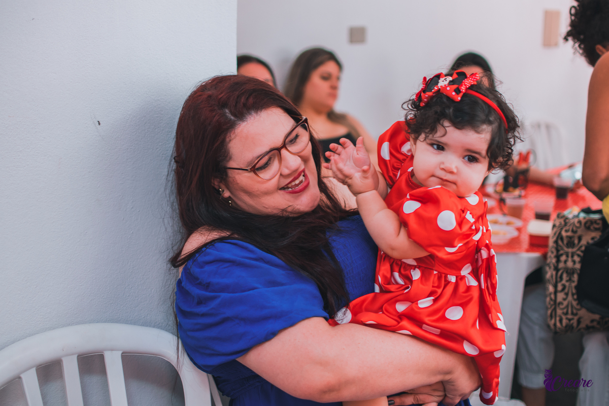 Aniversário infantil de um aninho com decoração tema minnie. Fotógrafo infantil em Mauá, ABC Paulista. Festa de menina, aniversário de 1 ano, festa de um ano, festa infantil. Fotógrafo Santo André, fotógrafo Mauá.