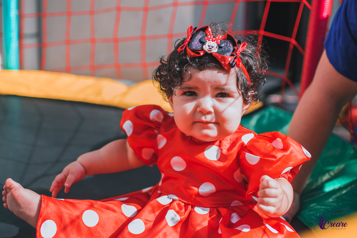 Aniversário infantil de um aninho com decoração tema minnie. Fotógrafo infantil em Mauá, ABC Paulista. Festa de menina, aniversário de 1 ano, festa de um ano, festa infantil. Fotógrafo Santo André, fotógrafo Mauá.