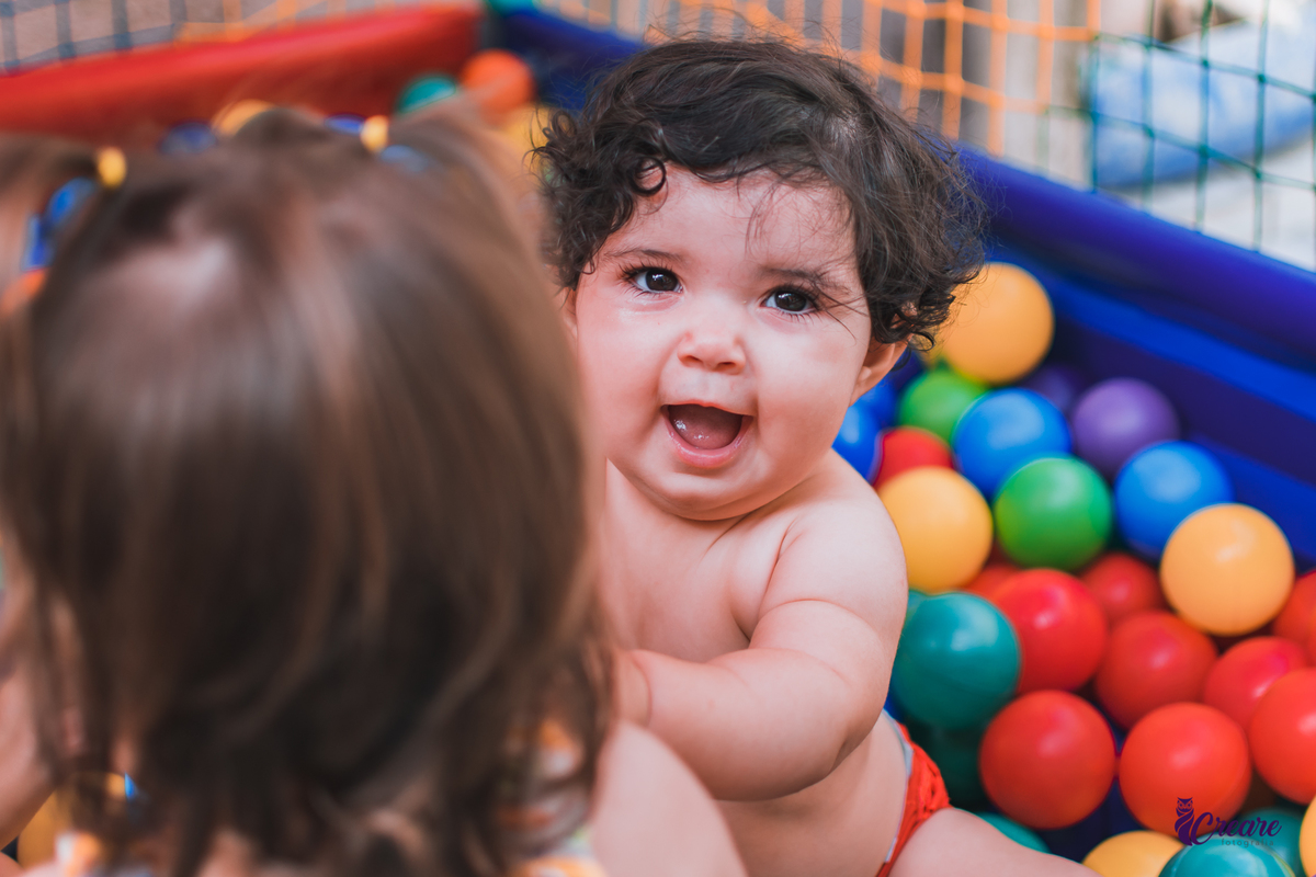 Aniversário infantil de um aninho com decoração tema minnie. Fotógrafo infantil em Mauá, ABC Paulista. Festa de menina, aniversário de 1 ano, festa de um ano, festa infantil. Fotógrafo Santo André, fotógrafo Mauá.