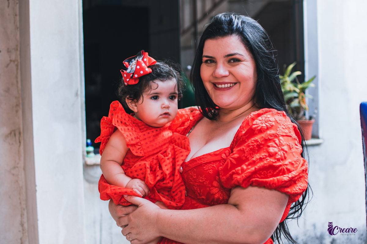 Aniversário infantil de um aninho com decoração tema minnie. Fotógrafo infantil em Mauá, ABC Paulista. Festa de menina, aniversário de 1 ano, festa de um ano, festa infantil. Fotógrafo Santo André, fotógrafo Mauá.