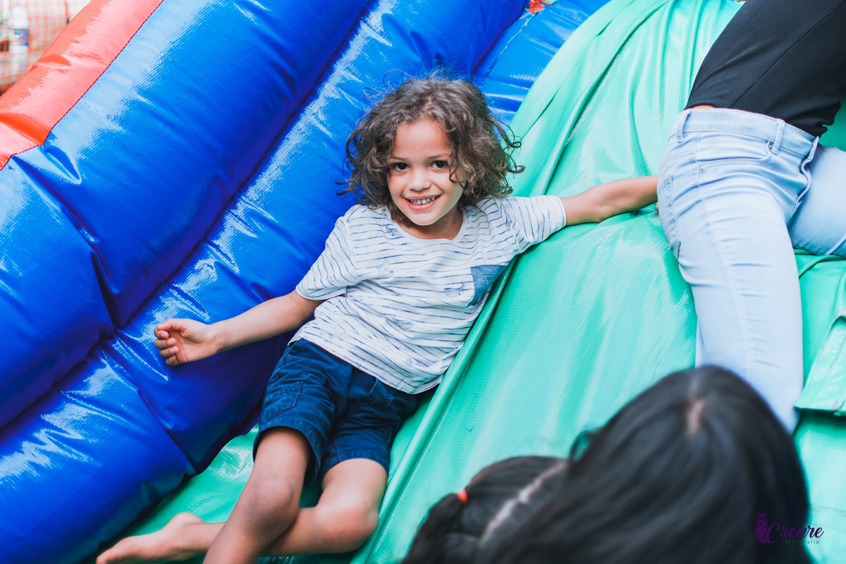 Aniversário infantil de um aninho com decoração tema minnie. Fotógrafo infantil em Mauá, ABC Paulista. Festa de menina, aniversário de 1 ano, festa de um ano, festa infantil. Fotógrafo Santo André, fotógrafo Mauá.