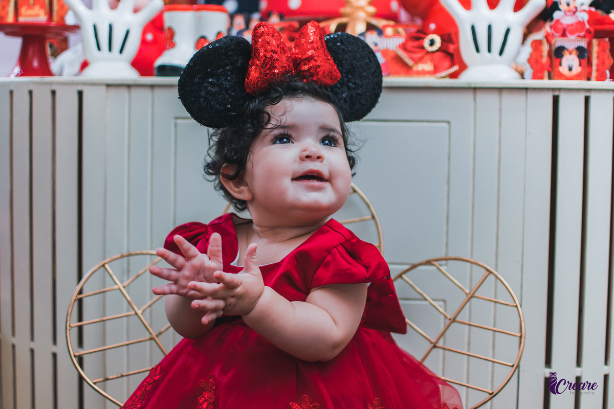 Aniversário infantil de um aninho com decoração tema minnie. Fotógrafo infantil em Mauá, ABC Paulista. Festa de menina, aniversário de 1 ano, festa de um ano, festa infantil. Fotógrafo Santo André, fotógrafo Mauá.