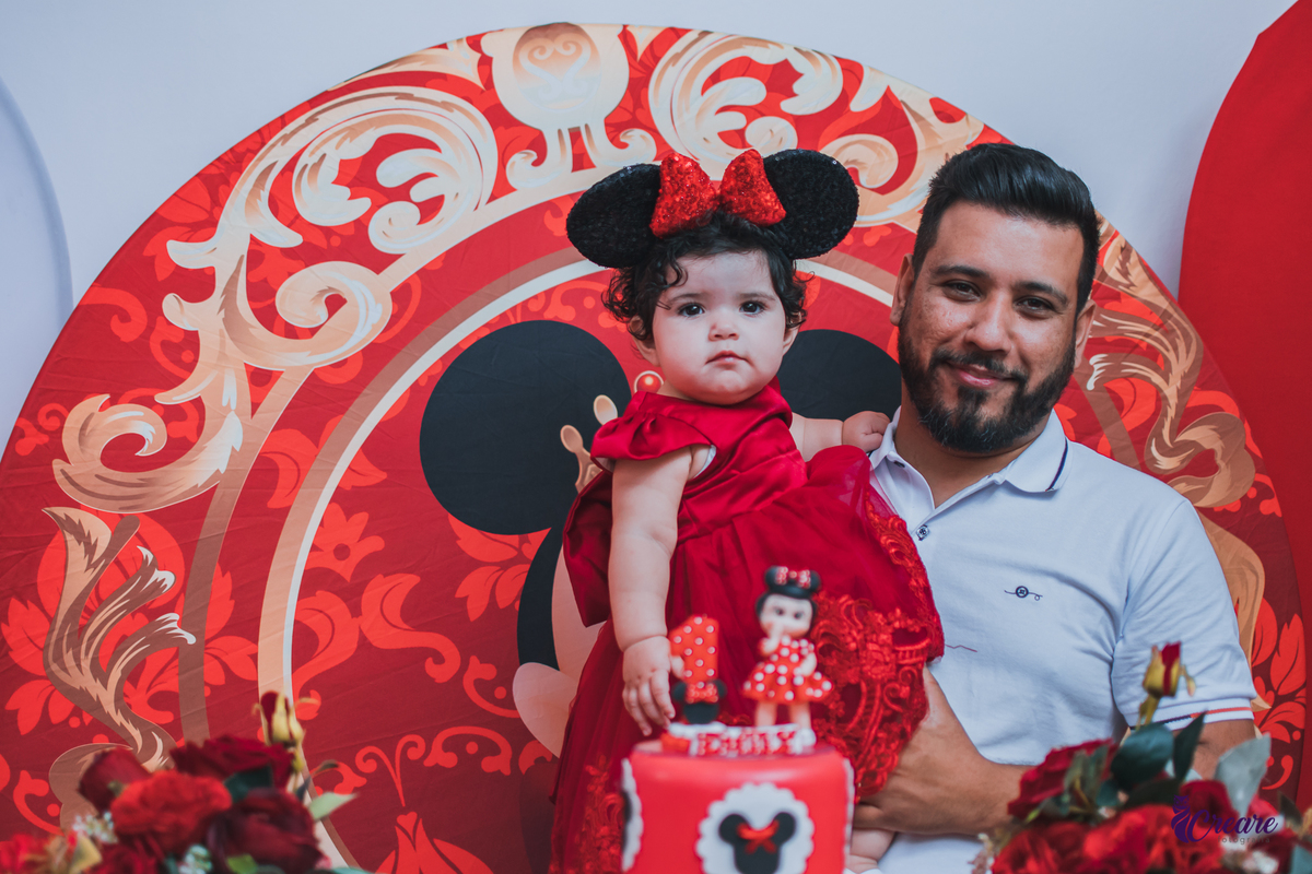 Aniversário infantil de um aninho com decoração tema minnie. Fotógrafo infantil em Mauá, ABC Paulista. Festa de menina, aniversário de 1 ano, festa de um ano, festa infantil. Fotógrafo Santo André, fotógrafo Mauá.