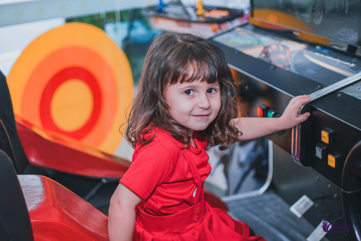 aniversário infantil, festa de menina, aniversário de 3 anos, tema de decoração Lucas Neto. Buffet Requinte festas kids, buffet Mauá, fotógrafo. 