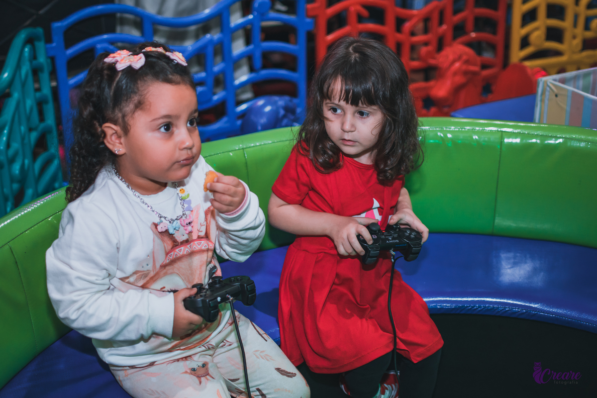 aniversário infantil, festa de menina, aniversário de 3 anos, tema de decoração Lucas Neto. Buffet Requinte festas kids, buffet Mauá, fotógrafo. 