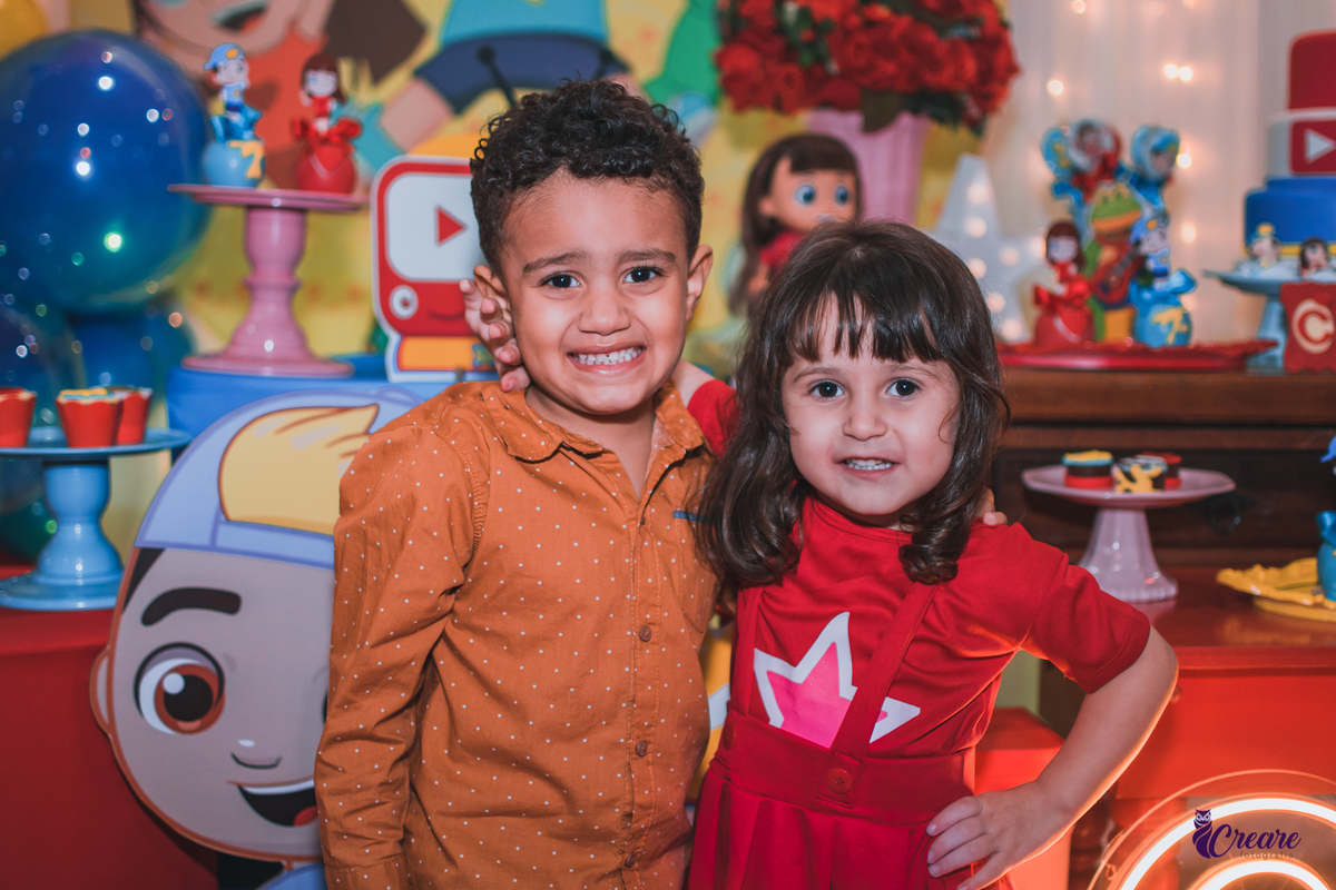 aniversário infantil, festa de menina, aniversário de 3 anos, tema de decoração Lucas Neto. Buffet Requinte festas kids, buffet Mauá, fotógrafo. 