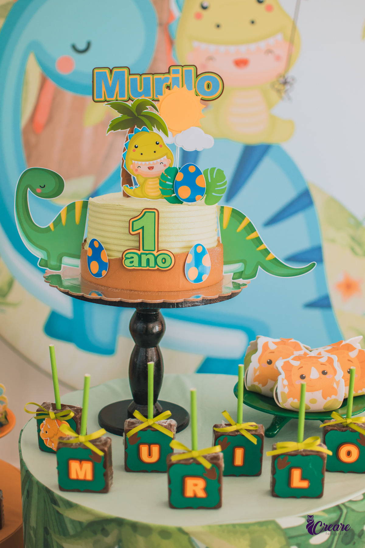 aniversário infantil de menino, festa de bebê de um ano, fotografia de festa de aniversário de um ano, tema de festa de bebê, 1 ano, festa de 1 aninho, aniversário de 1 ano fotógrafo Santo André, decoração de aniversário dino. 