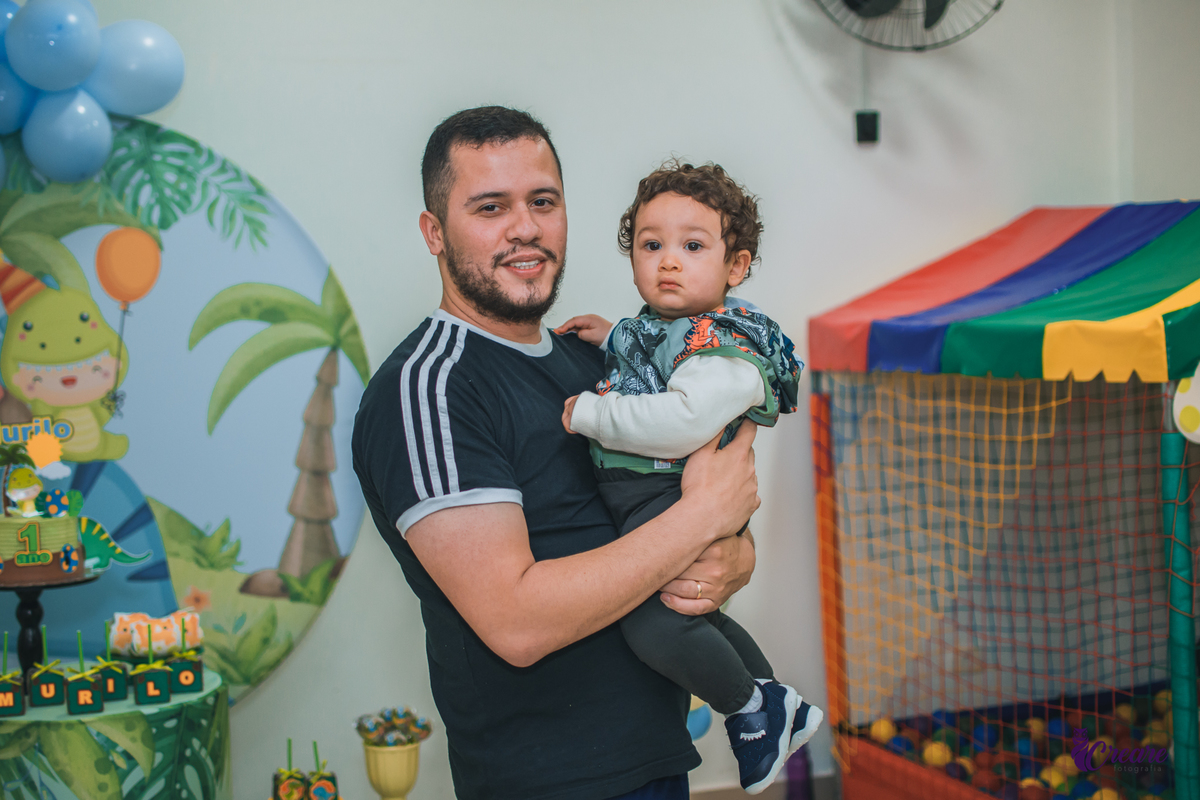 aniversário infantil de menino, festa de bebê de um ano, fotografia de festa de aniversário de um ano, tema de festa de bebê, 1 ano, festa de 1 aninho, aniversário de 1 ano fotógrafo Santo André, decoração de aniversário dino. 