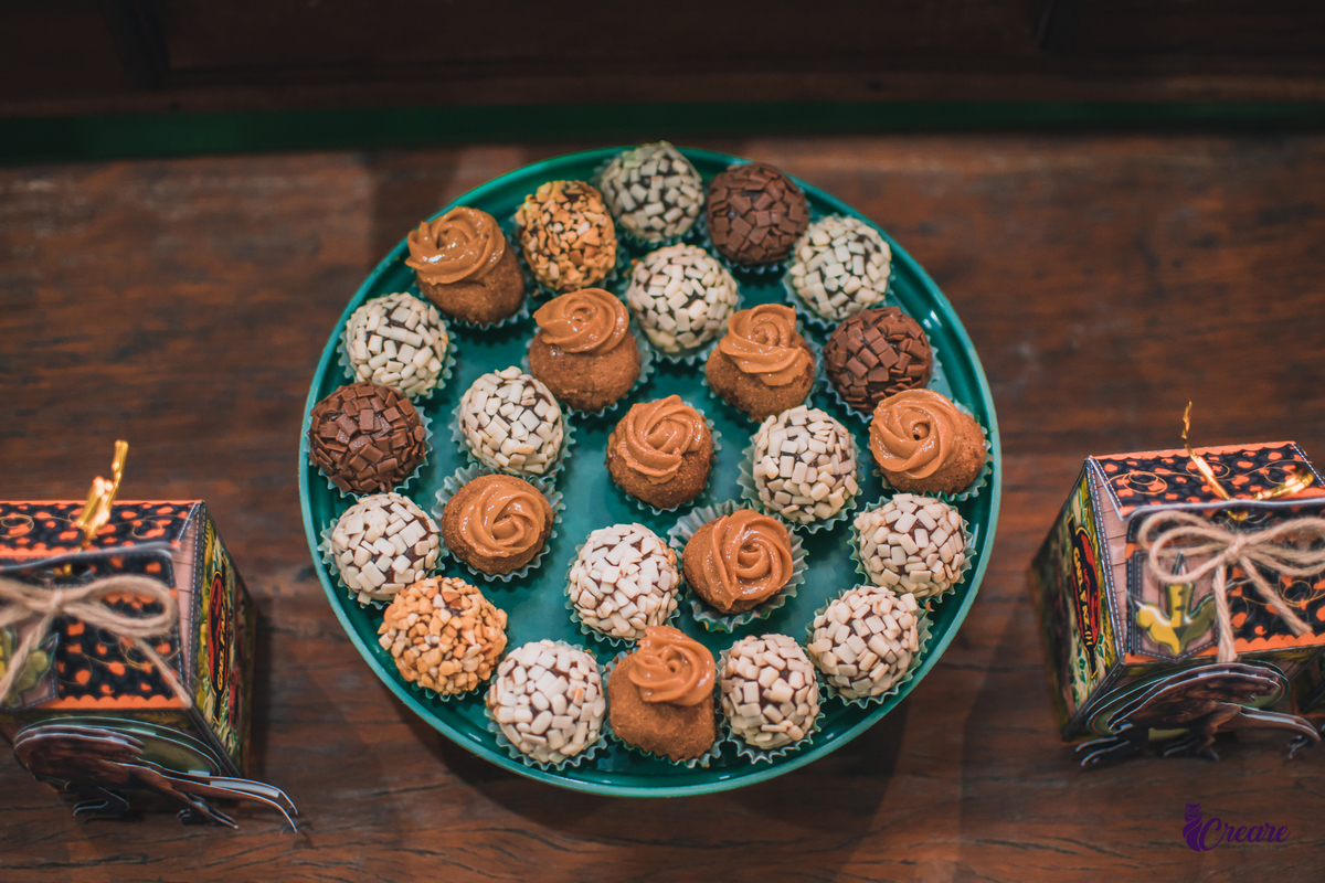 Aniversário infantil, festa de menino, Requinte festas Kids, fotógrafo Mauá, aniversário tema jurassic World, Fotografia de aniversário Infantil.