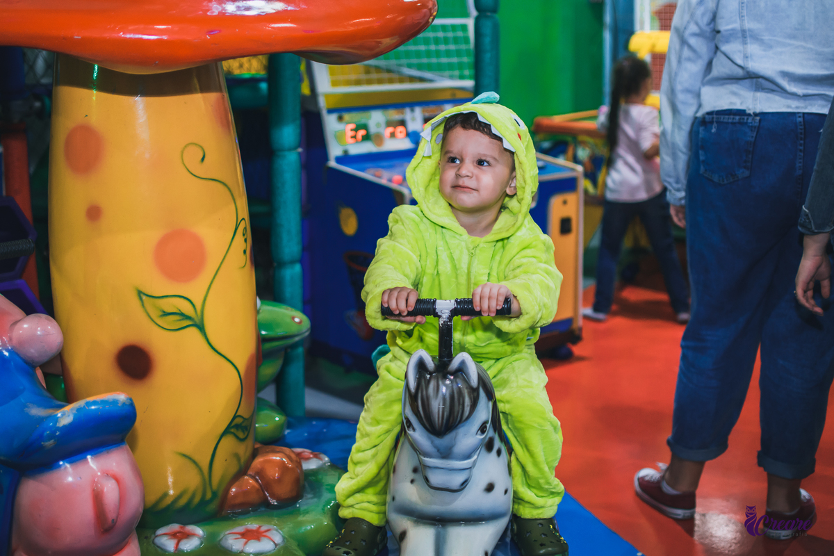 Aniversário infantil, festa de menino, Requinte festas Kids, fotógrafo Mauá, aniversário tema jurassic World, Fotografia de aniversário Infantil.