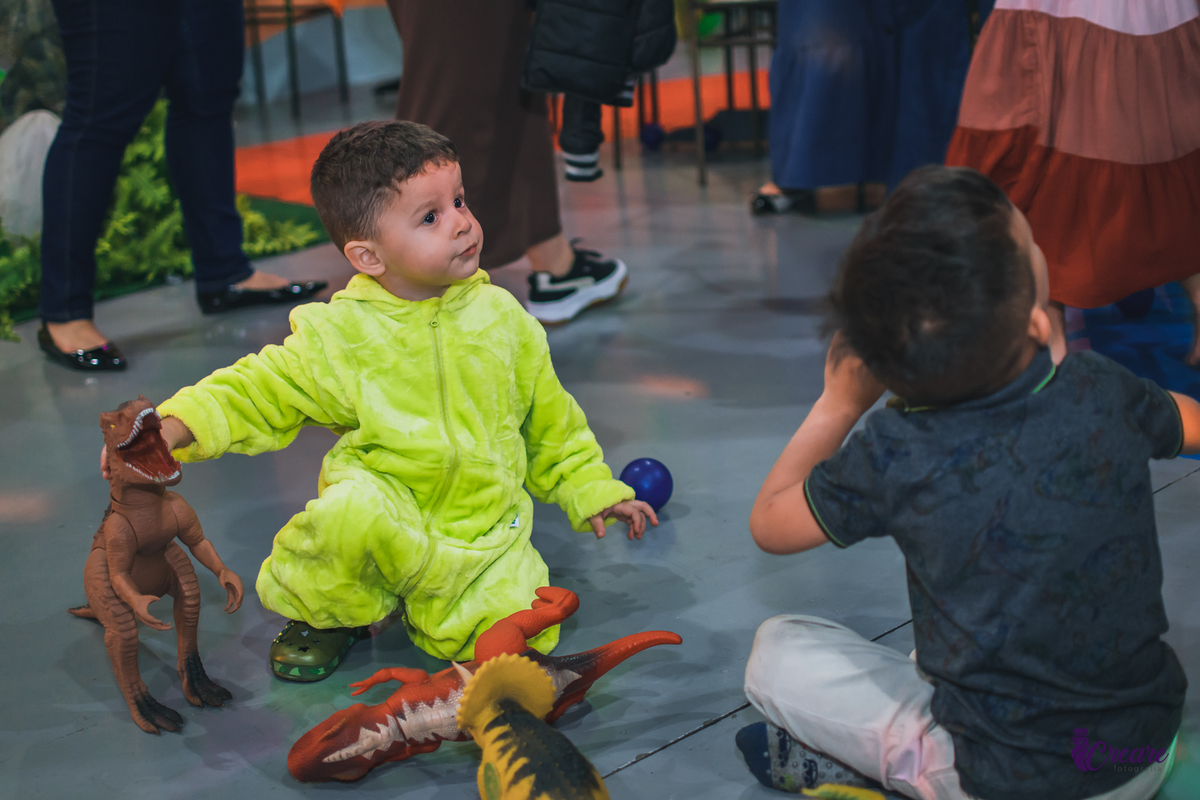 Aniversário infantil, festa de menino, Requinte festas Kids, fotógrafo Mauá, aniversário tema jurassic World, Fotografia de aniversário Infantil.
