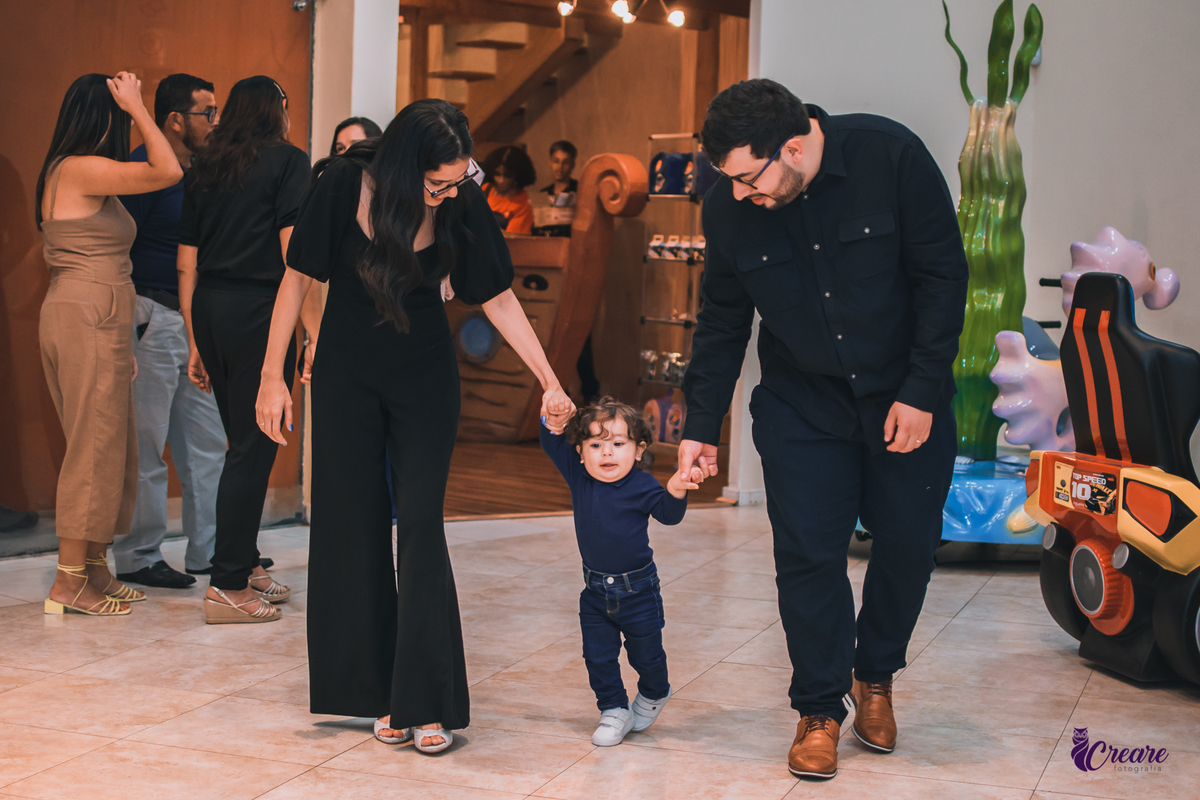 fotografia de aniversário de um aninho do bebê, buffet Kid Marujos em Santo andré, Abc Paulista. Fotógrafo Santo André. Decoração astronauta.