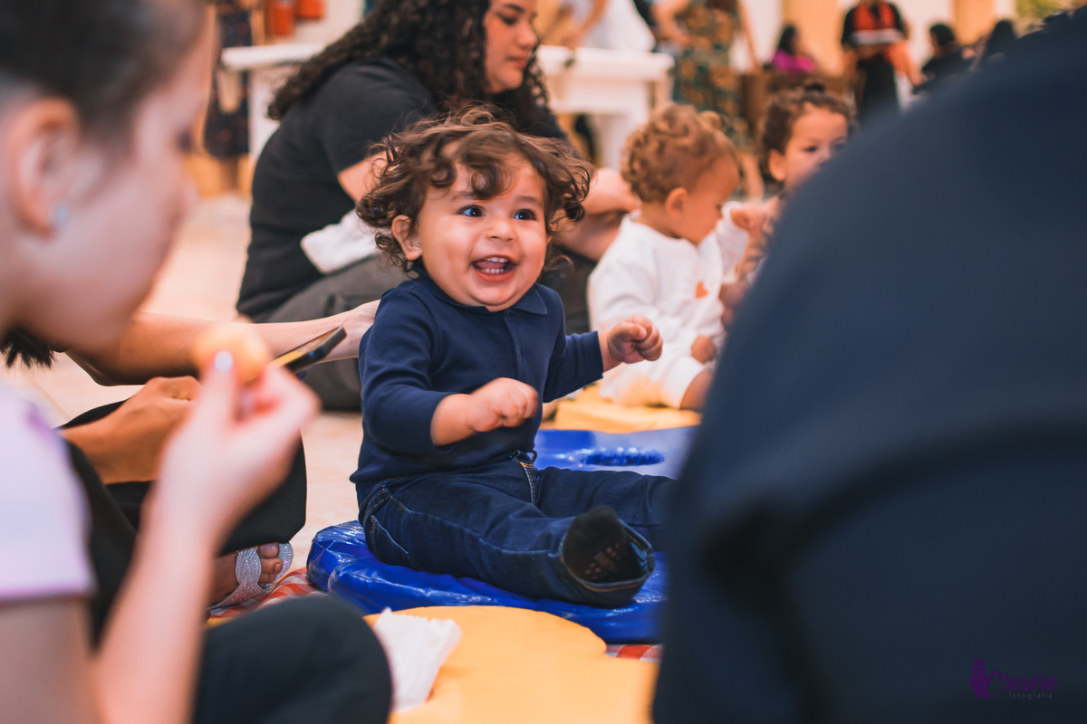 fotografia de aniversário de um aninho do bebê, buffet Kid Marujos em Santo andré, Abc Paulista. Fotógrafo Santo André. Decoração astronauta.