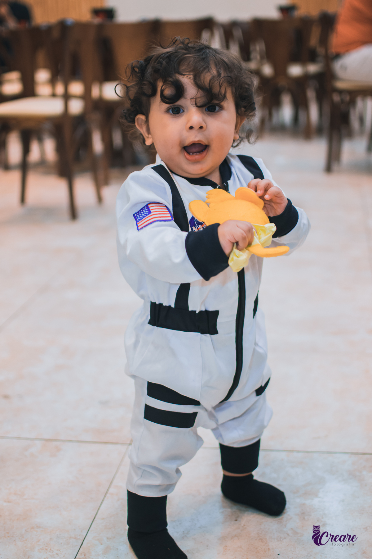 fotografia de aniversário de um aninho do bebê, buffet Kid Marujos em Santo andré, Abc Paulista. Fotógrafo Santo André. Decoração astronauta.