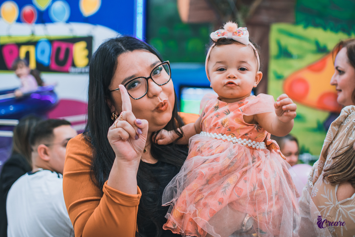 Aniversário de 1 aninho, festa de um ano de menina. Buffet É Pique, fotógrafo Mauá. 