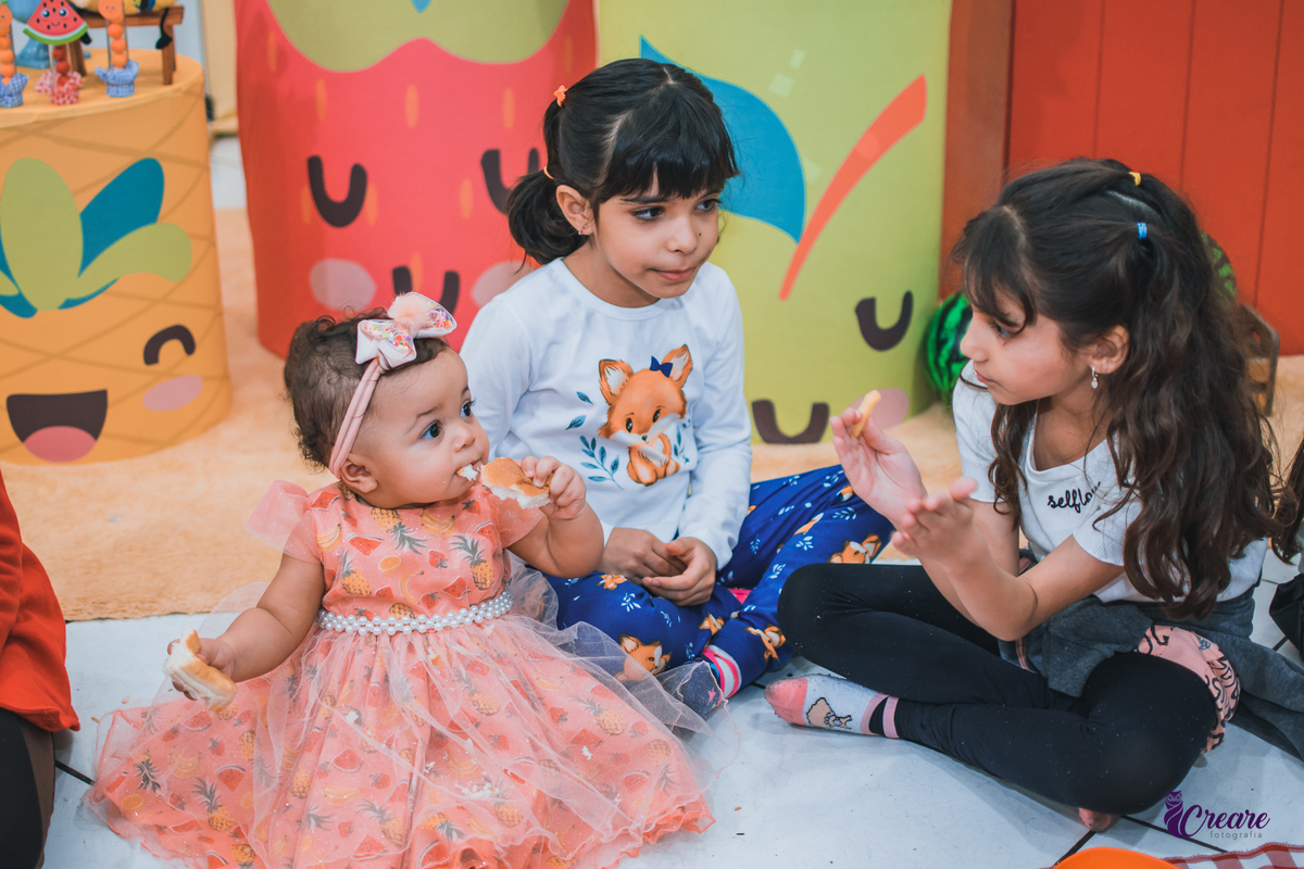 Aniversário de 1 aninho, festa de um ano de menina. Buffet É Pique, fotógrafo Mauá. 