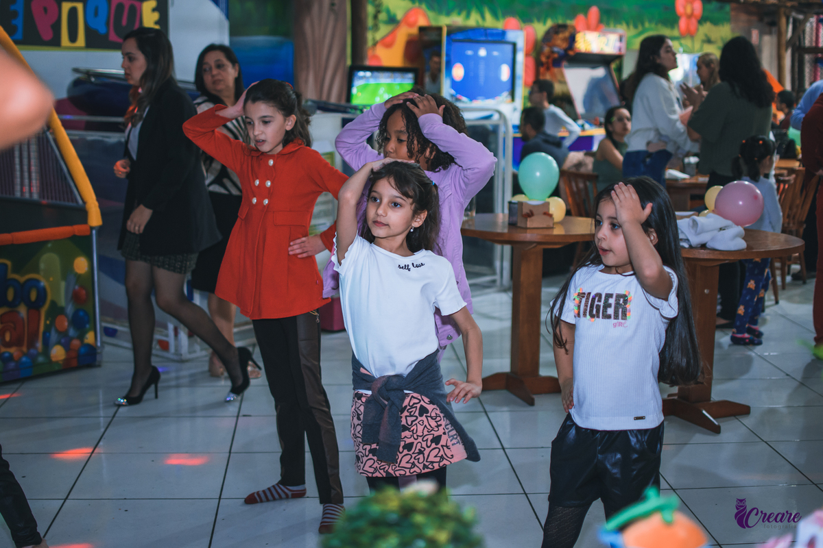 Aniversário de 1 aninho, festa de um ano de menina. Buffet É Pique, fotógrafo Mauá. 