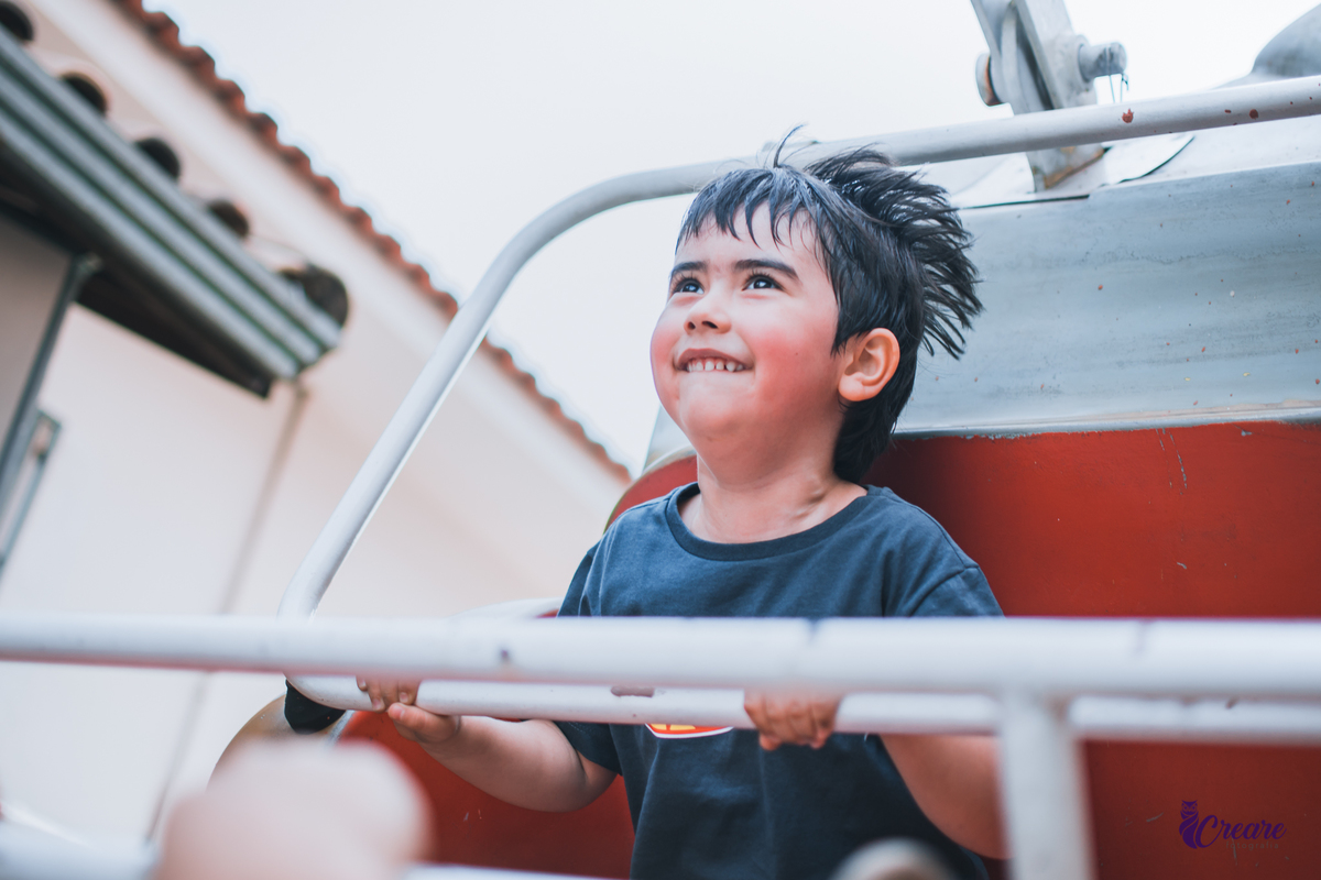 aniversário infantil, festa de aniversário de 5 anos, tema da decoração Hot Wheels, Buffet Espaço Band, fotógrafo Mauá. 
