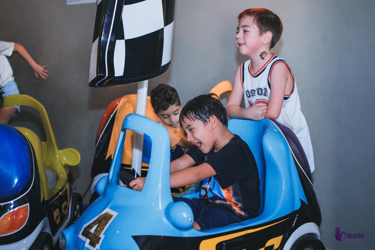 Aniversário infantil com tema do filme 