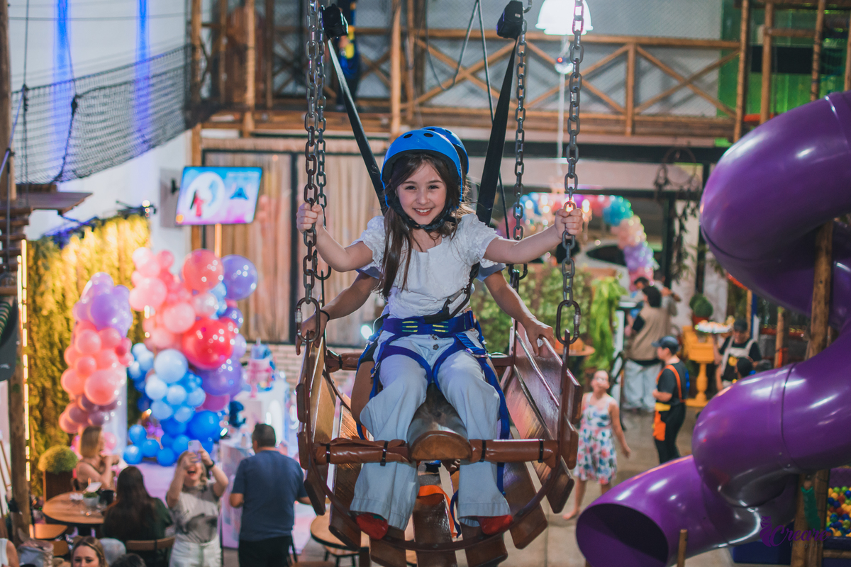 Fotografia de festa infantil, aniversário infantil de menina com tema Lilo e Stitch, Fotógrafo Santo André, Buffet Jack Kingdom.