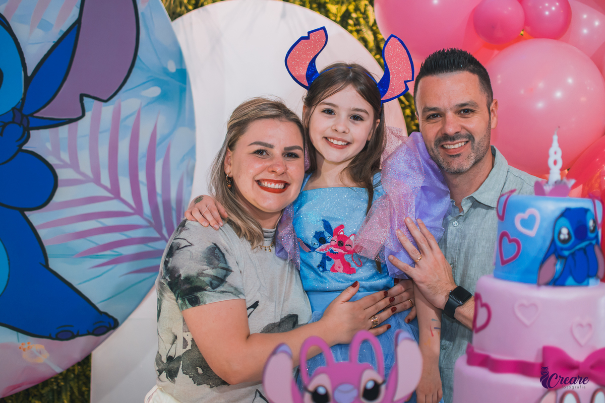 Fotografia de festa infantil, aniversário infantil de menina com tema Lilo e Stitch, Fotógrafo Santo André, Buffet Jack Kingdom.