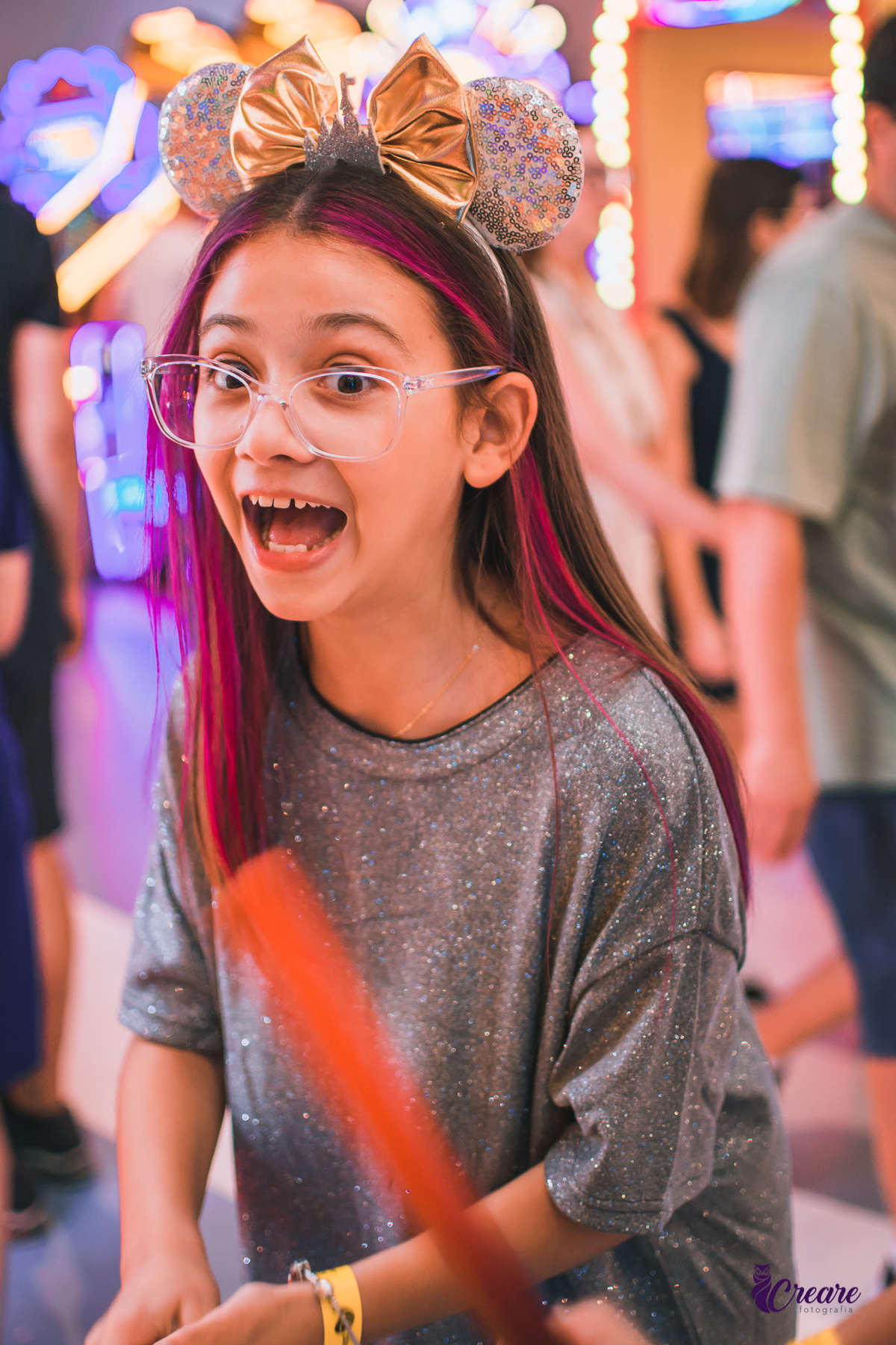 fotografia de aniversário infantil no Playcenter Famuly em Santo André, ABC Paulista. Fotógrafo de festa infantil. decoração Disney.