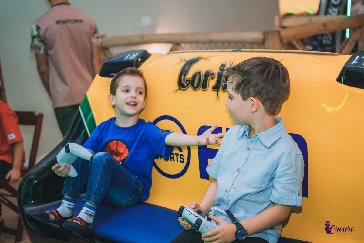 Fotografia de festa infantil no buffet Toca do Leão em Santo André. Fotógrafo de aniversário infantil. Festa de 5 anos.