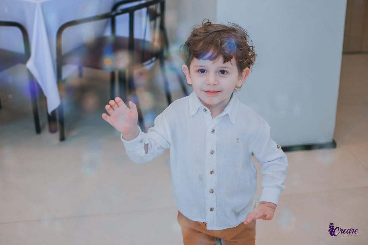 fotografia de aniversário infantil, festa de menino de 3 anos com tema Patrulha Canina. Fotógrafo São Bernardo do Campo. Festa em casa.