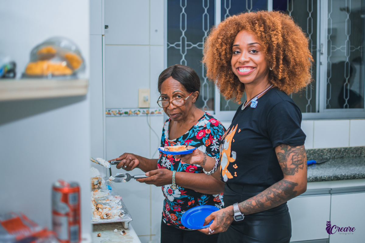 fotografia de aniversário infantil em casa, festa de menina de 2 anos. fotógrafo ABC Paulista. Tema de decoração Bluey.