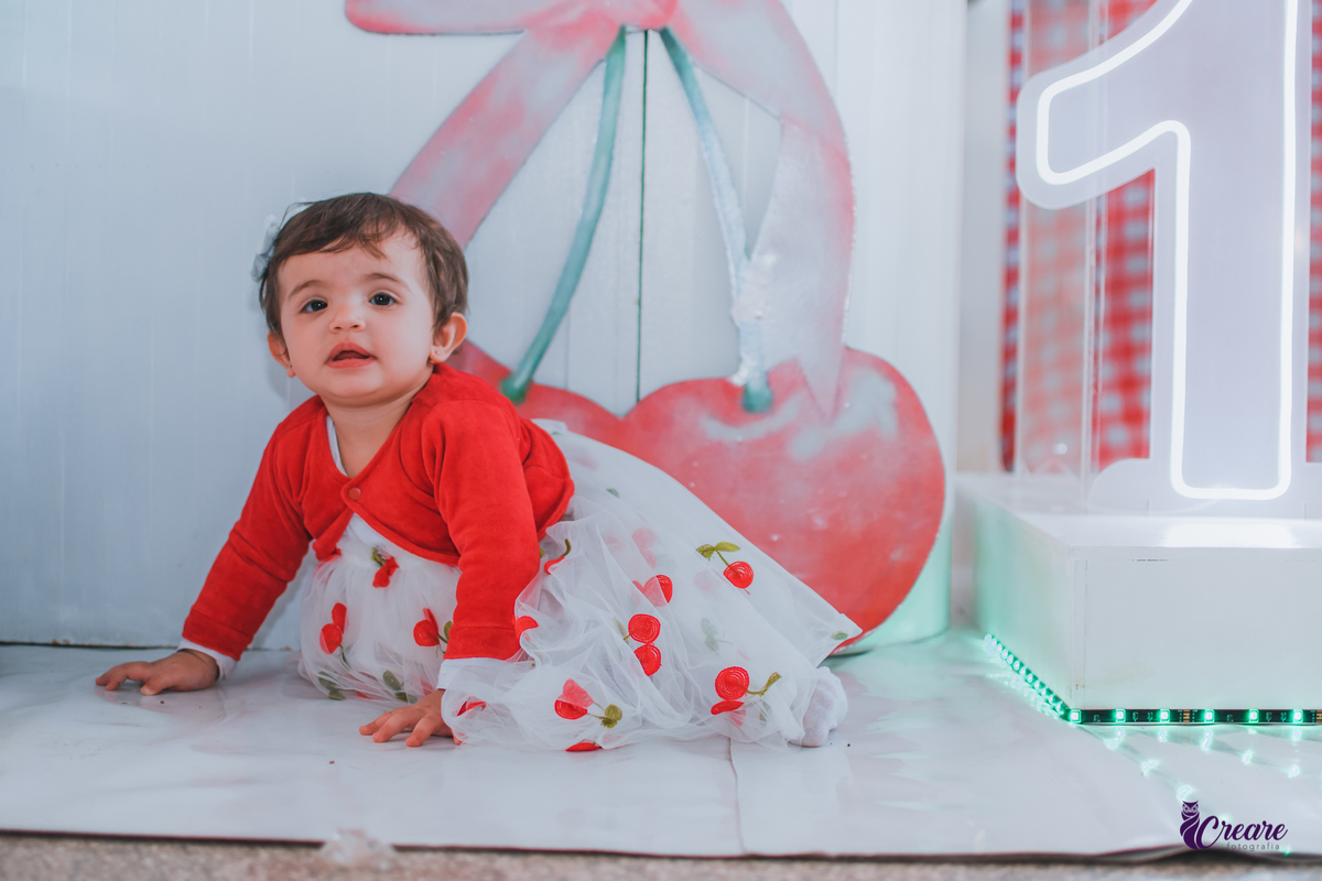 aniversário de um aninho, festa de um ano com tema Cereja. Fotógrafo de festa de aniversário de um ano, Chácara Recanto Martins, fotógrafo em Mauá. 