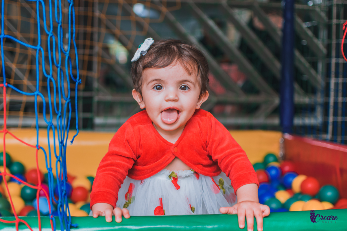 aniversário de um aninho, festa de um ano com tema Cereja. Fotógrafo de festa de aniversário de um ano, Chácara Recanto Martins, fotógrafo em Mauá. 