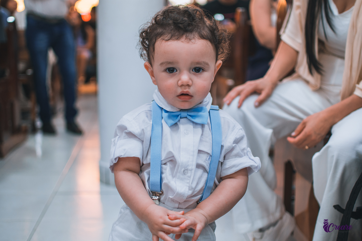 fotografia de batizado realizada na Paróquia São José Operário em Mauá, ABC Paulista. Fotógrafo Infantil em Mauá.