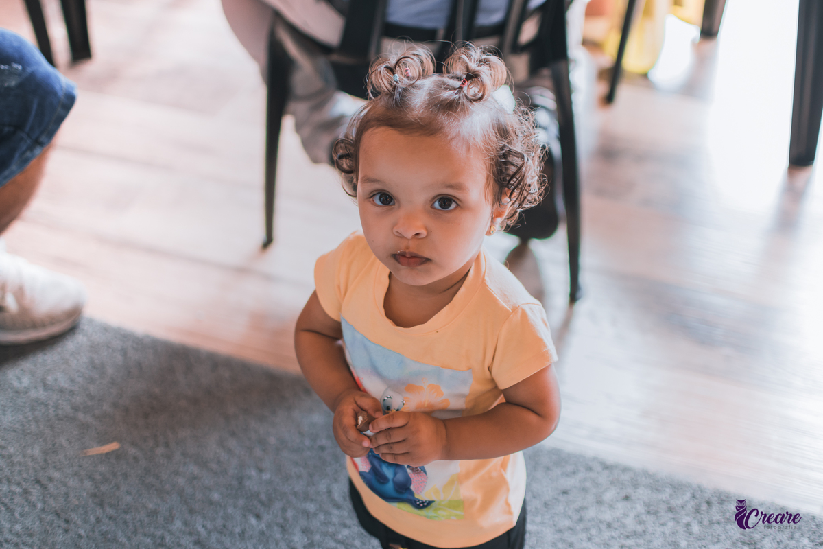 fotografia de batizado realizada na Paróquia São José Operário em Mauá, ABC Paulista. Fotógrafo Infantil em Mauá.