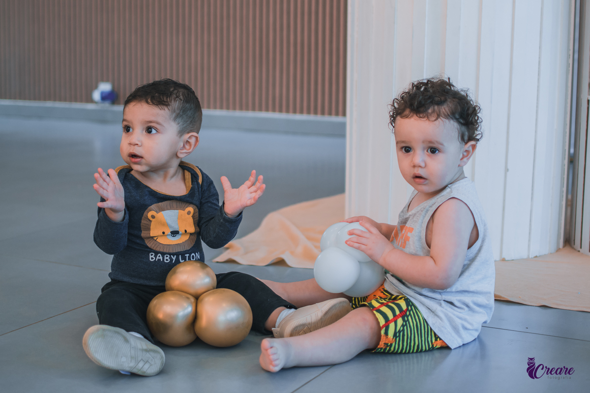 fotografia de batizado realizada na Paróquia São José Operário em Mauá, ABC Paulista. Fotógrafo Infantil em Mauá.