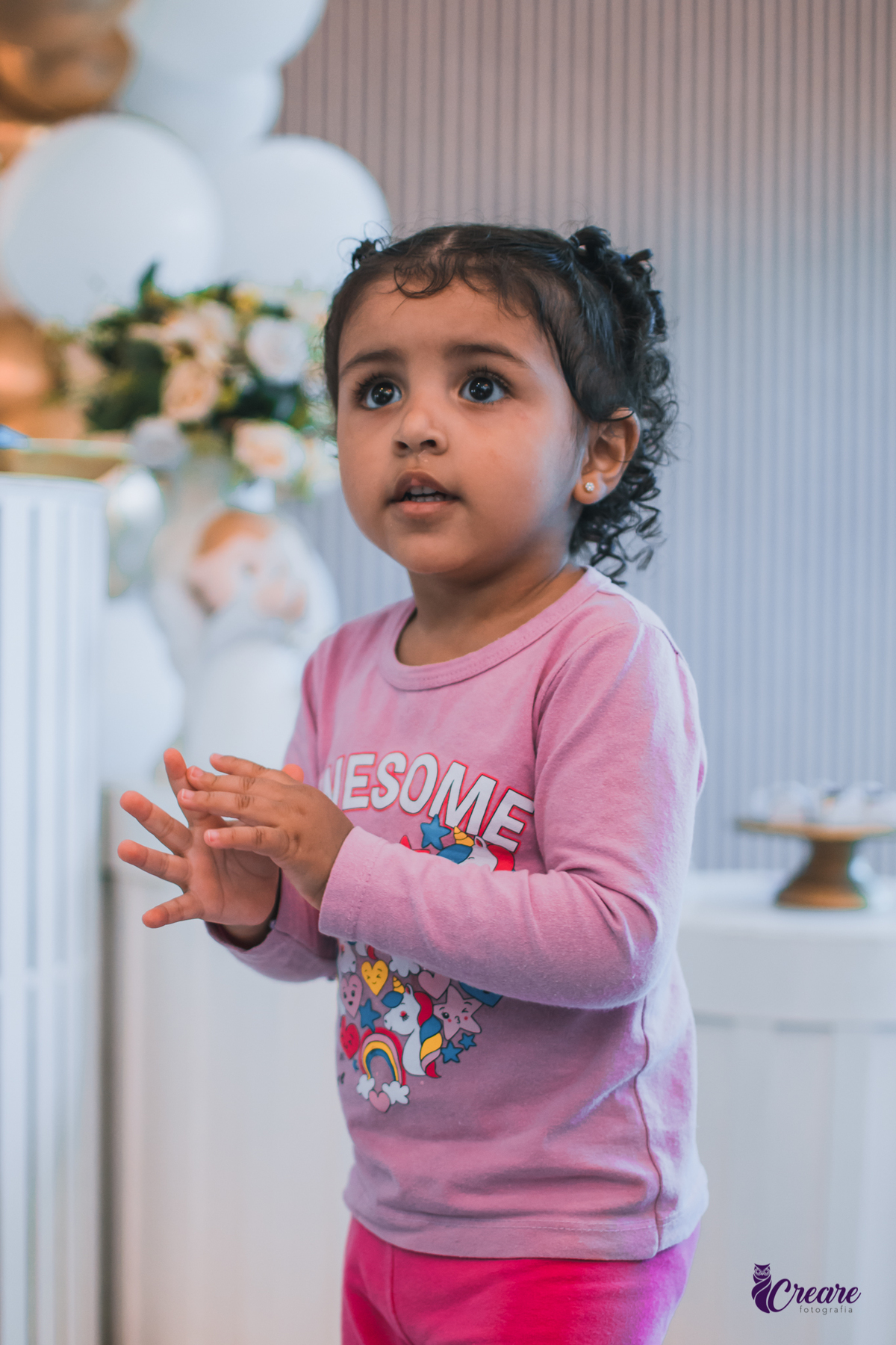 fotografia de batizado realizada na Paróquia São José Operário em Mauá, ABC Paulista. Fotógrafo Infantil em Mauá.