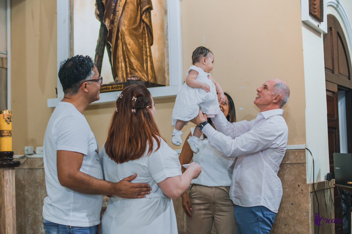 fotografia de batizado na igreja Matriz de Santo André. Fotógrafo infantil, fotógrafo em Santo André.